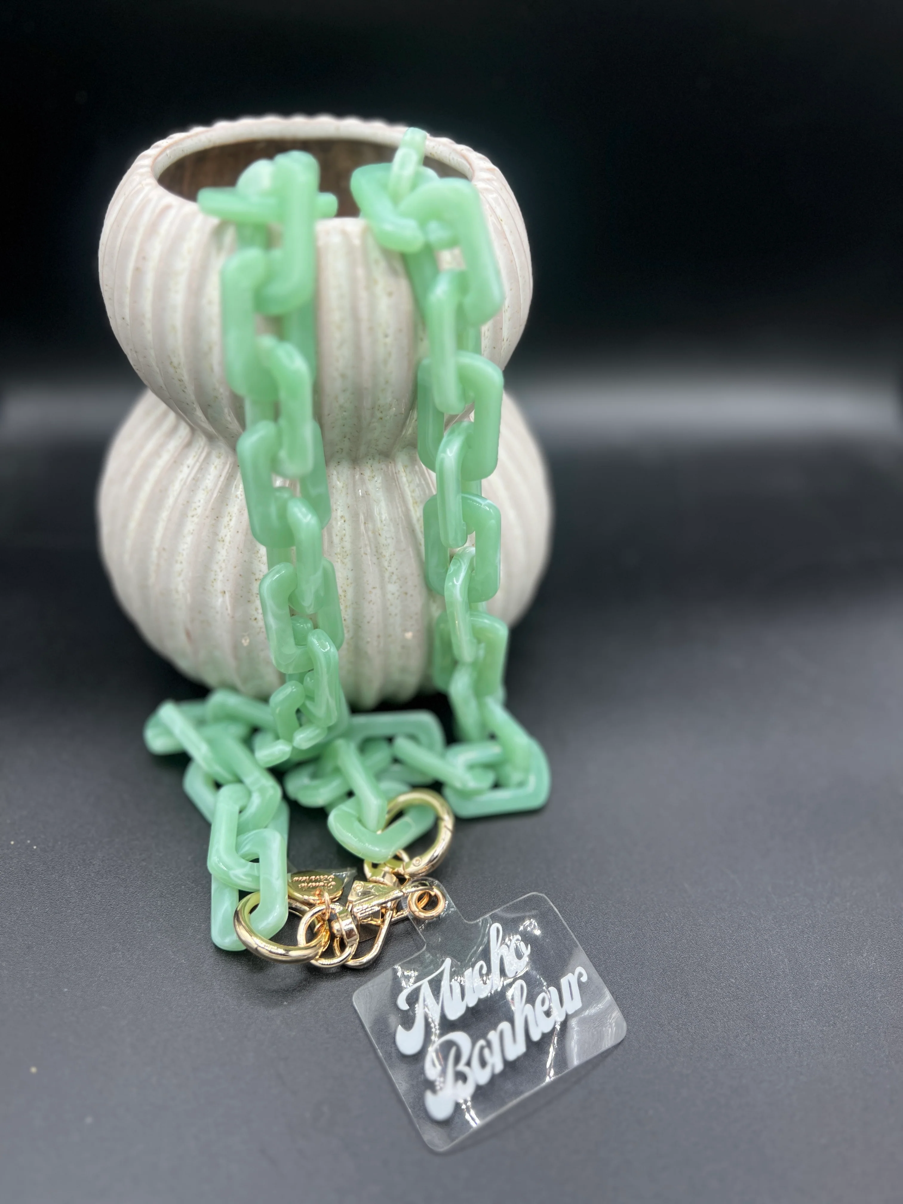 Chaine de téléphone I Isis jade