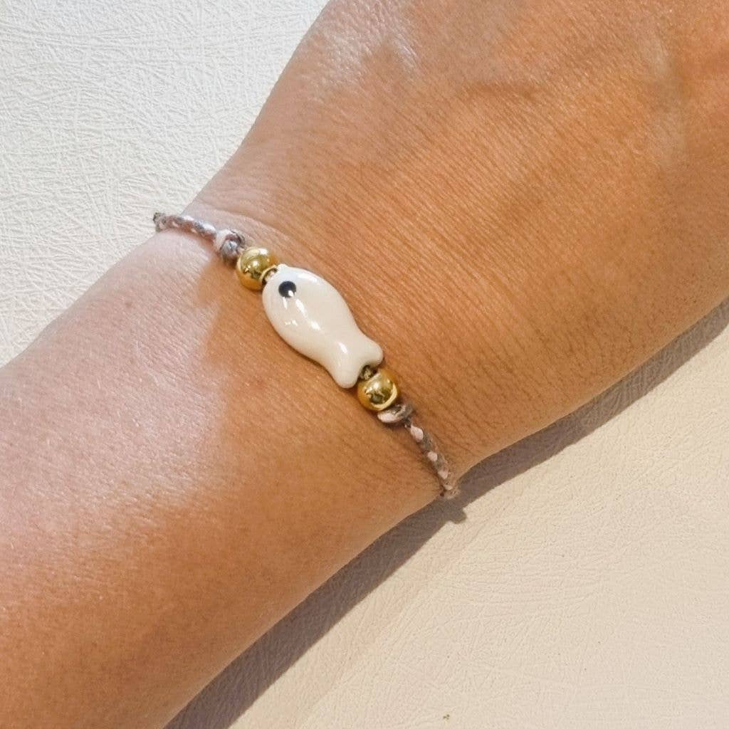 Bracelet en forme de poisson crème