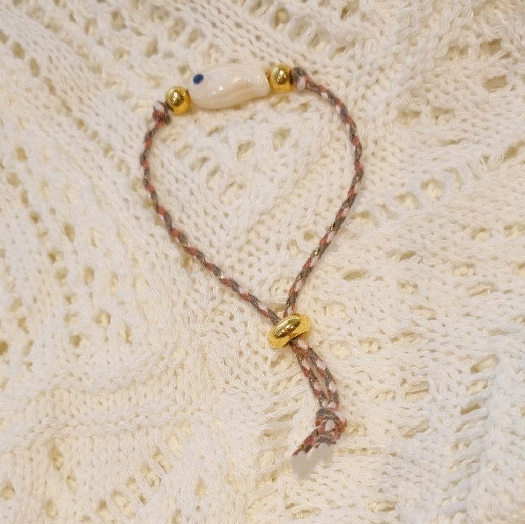 Bracelet en forme de poisson crème - Image 2