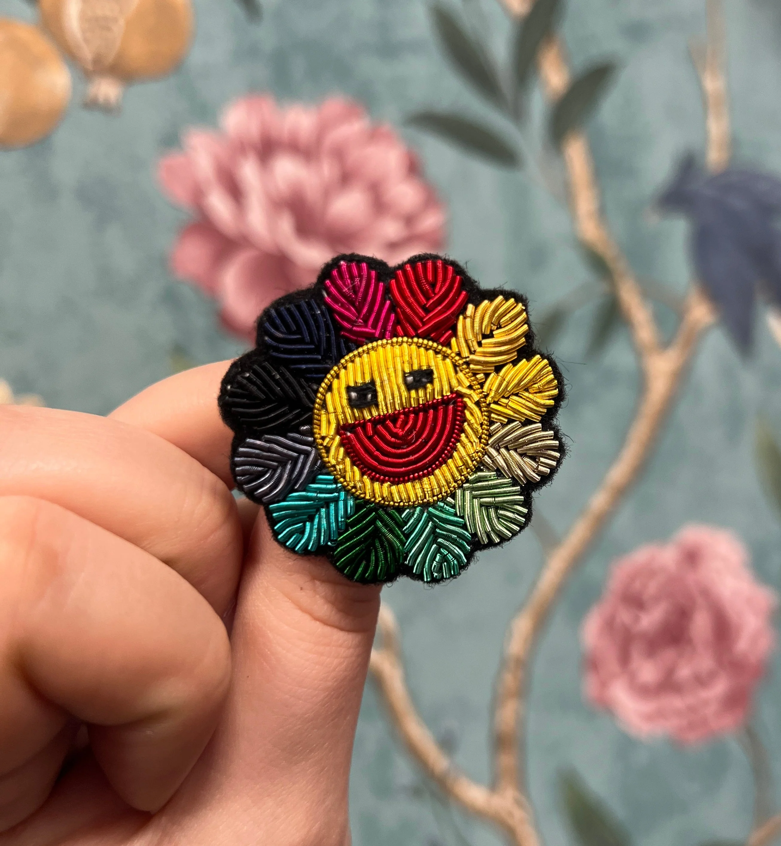 Broche brodée I Smiley flower multicolor