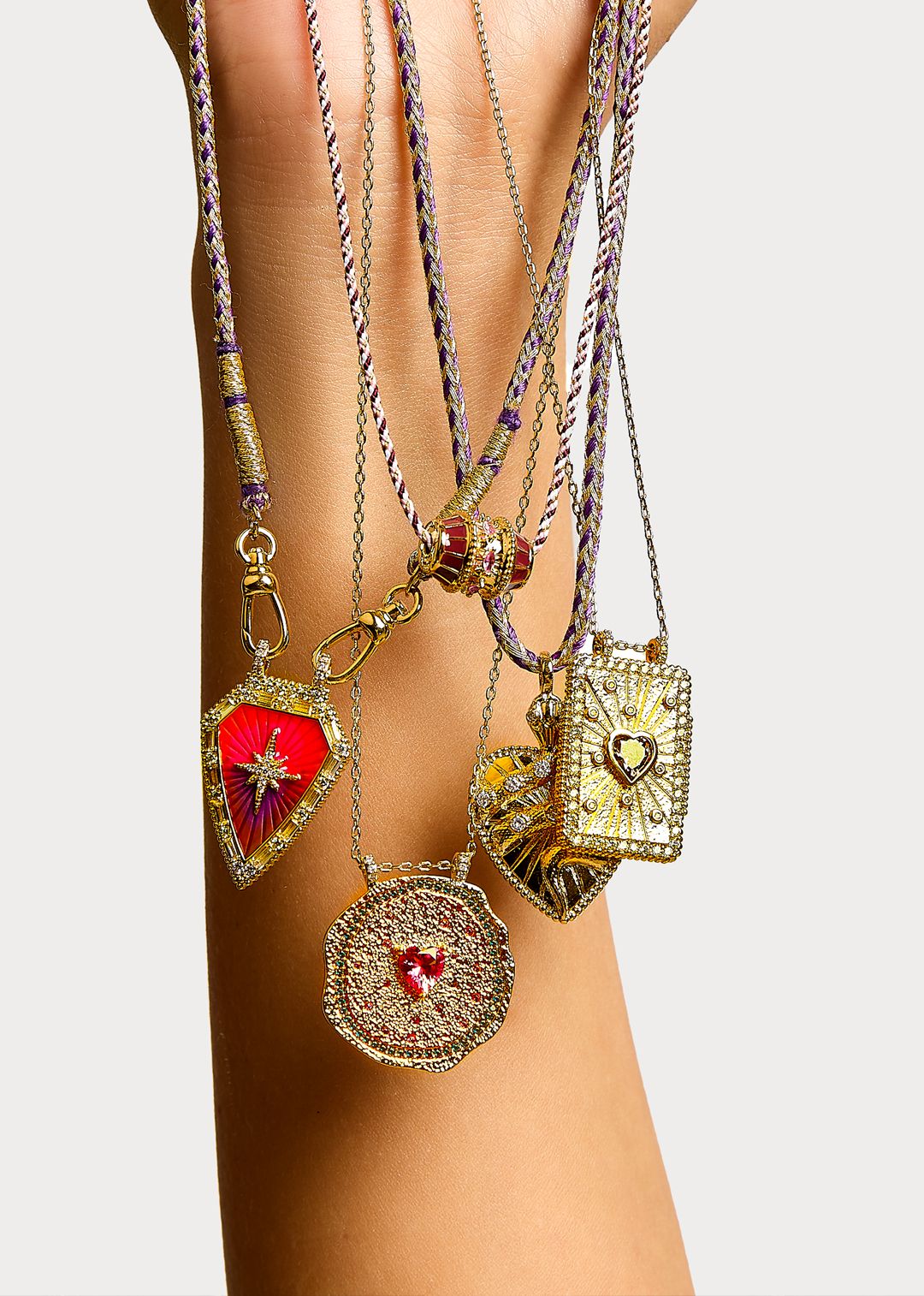 COLLIER - BURGUNDY TALISMAN - Image 2