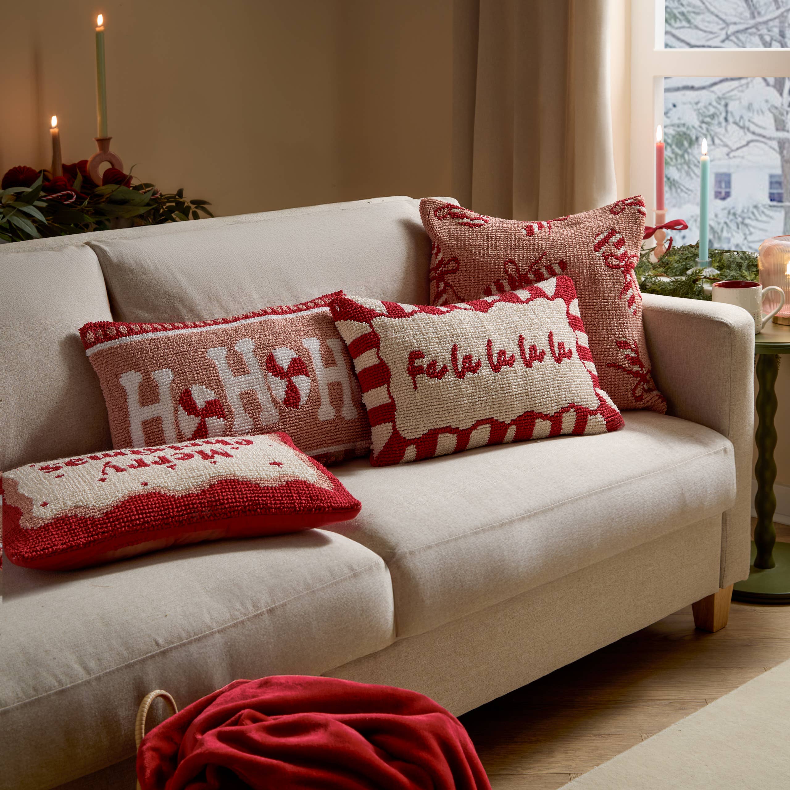Coussin Touffeté Candy Fa La La Rouge/Blanc: Rouge/Blanc / Garni en polyester / 30 x 50 cm - Image 5