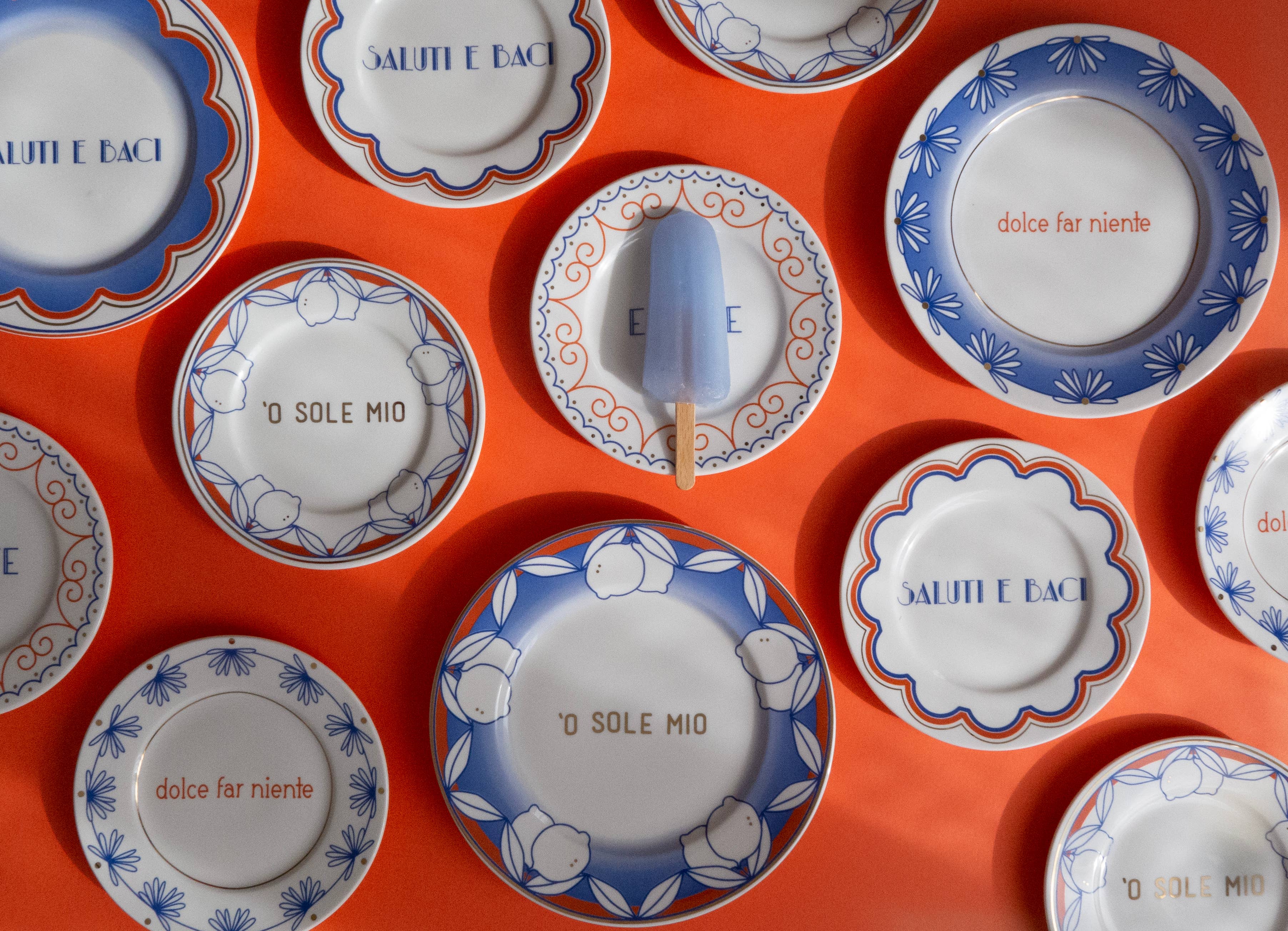 DOLCE FAR NIENTE - Assiette en porcelaine avec inscription - Image 3