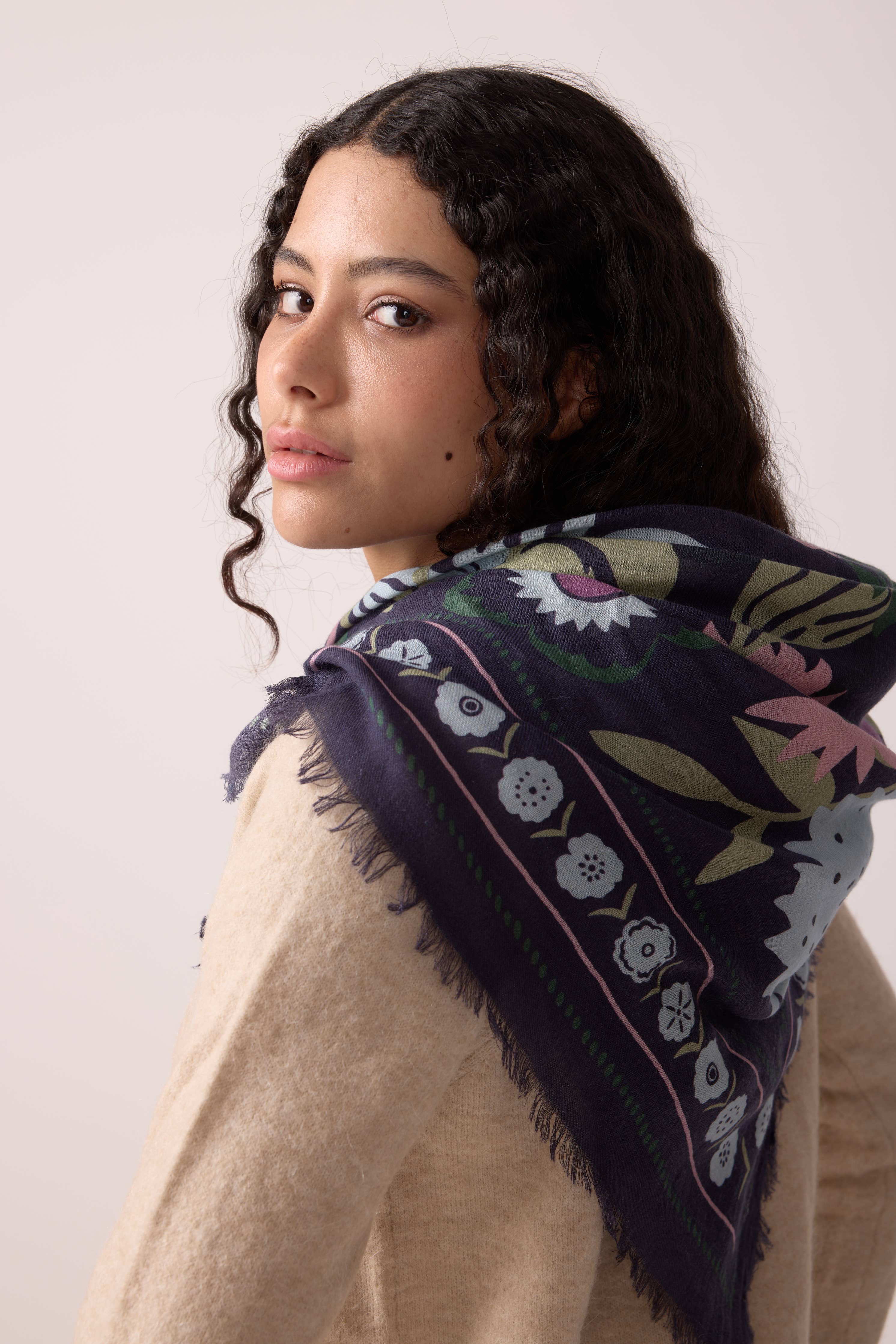 FOULARD LAINE WINTER BLOOM BLEU ORAGE