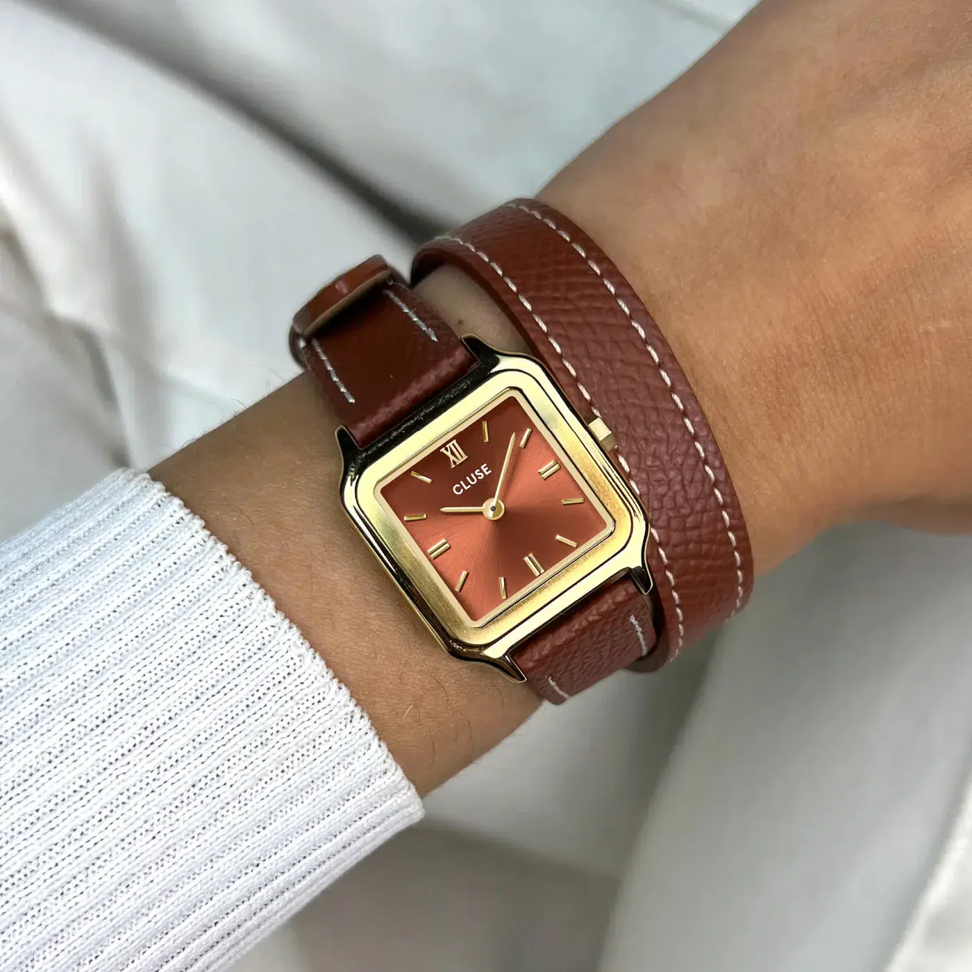 Gracieuse Petite Watch Double Leather, Nutshell, Gold Colour - Image 4