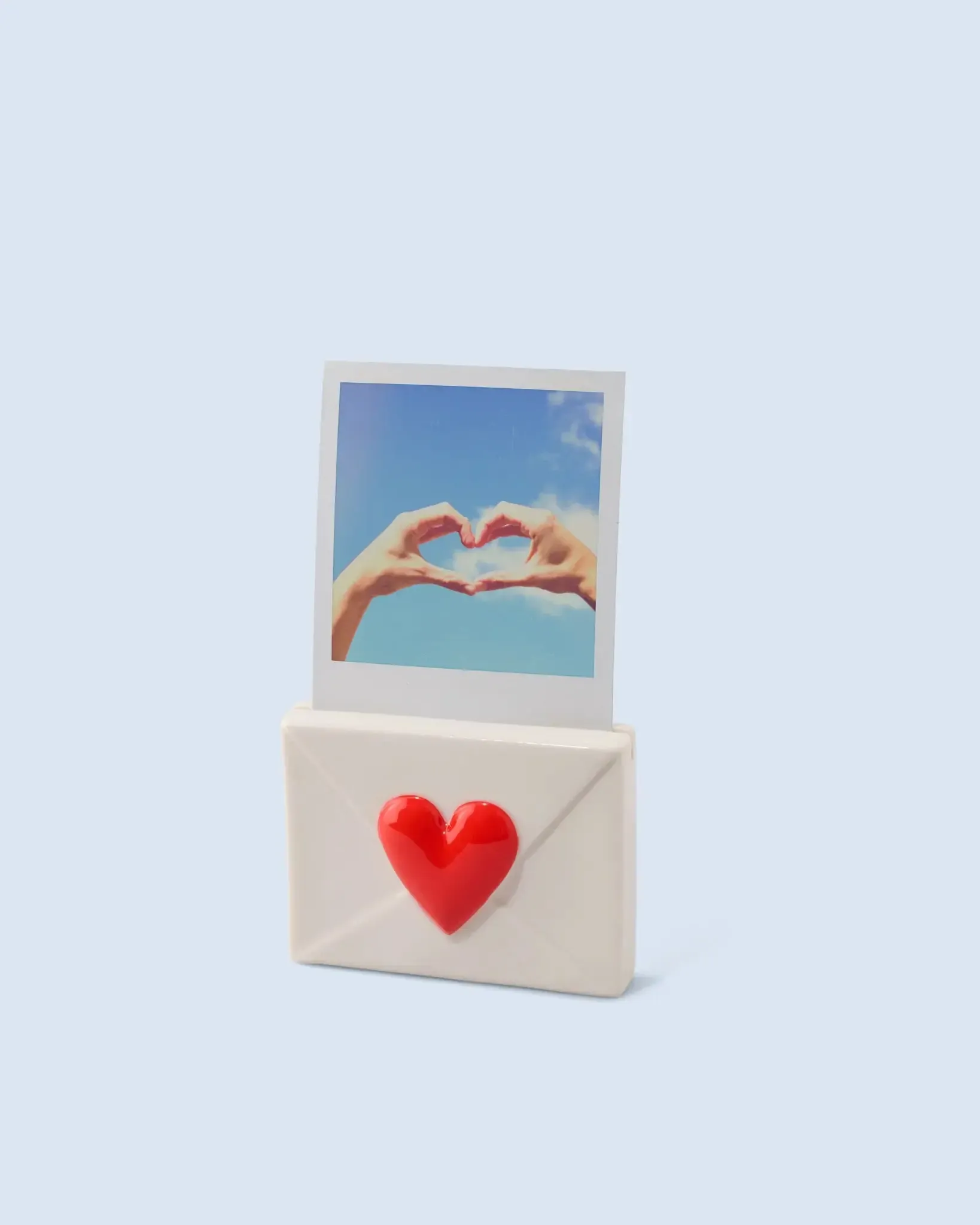 Heart-shaped photo frame