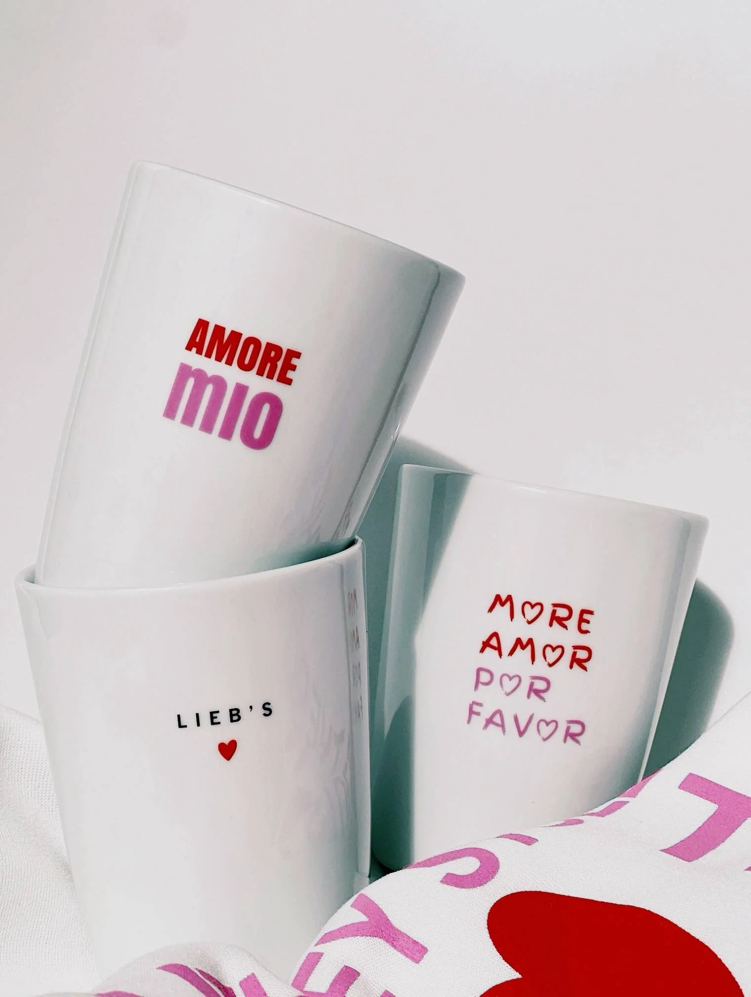 MUG MORE AMOR POR FAVOR