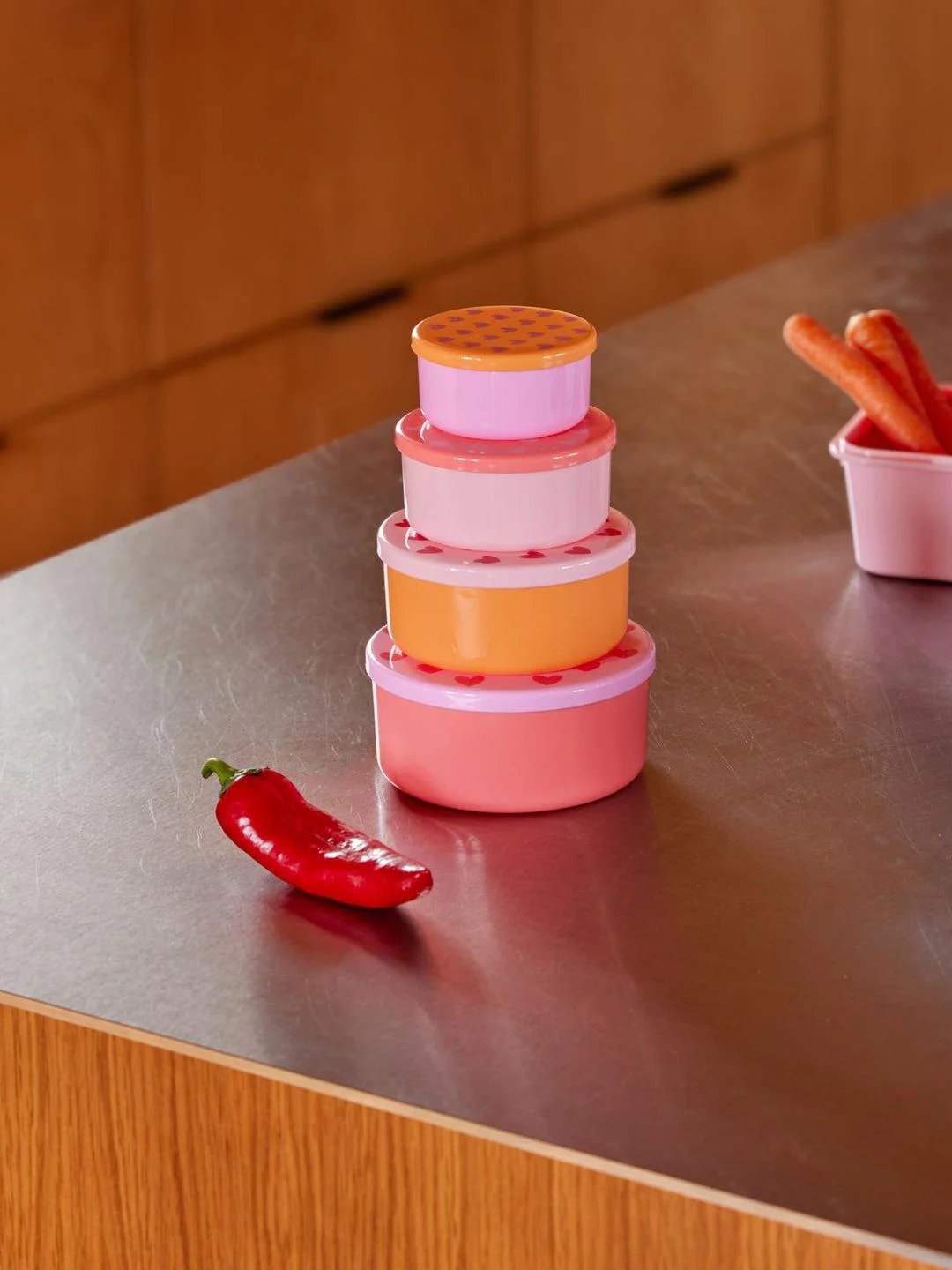 Round Plastic Food Boxes with Hearts Prints - Set of 4